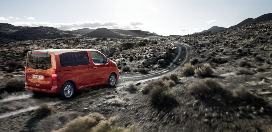  Peugeot Traveller 2016 года  (фото 35 из 39)